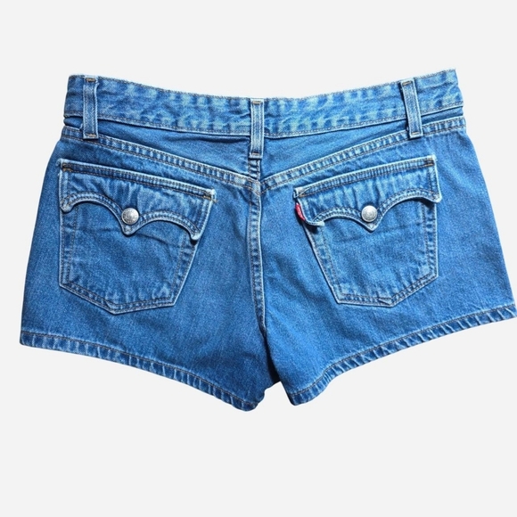 Vintage Shorts Levi`s Womens Shorts Y2K Flap Button Back Pockets 2000's - Picture 6 of 6